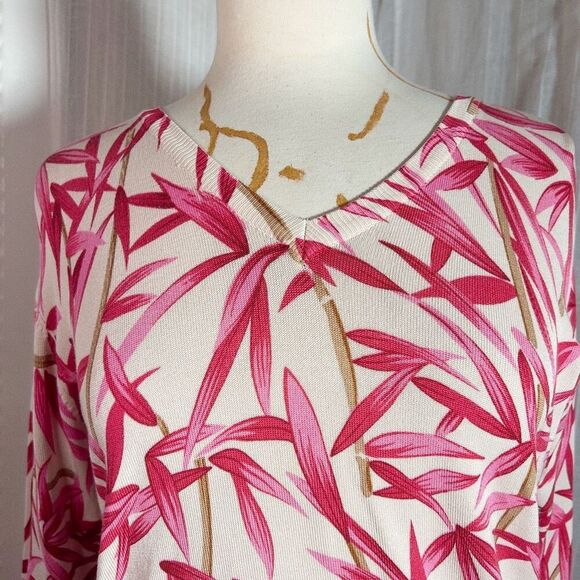 British Khaki | Women’s | Sweaters | S | Pink Bamboo Soft Sweater - Picture 2 of 5